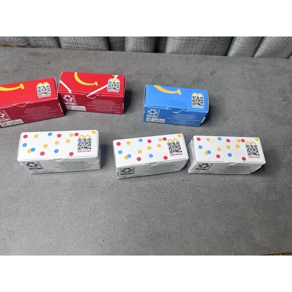 McDonalds Crocs Happy Meal Lot Mini Key Chains Toy 2024 Lot Open Box - Picture 7 of 8